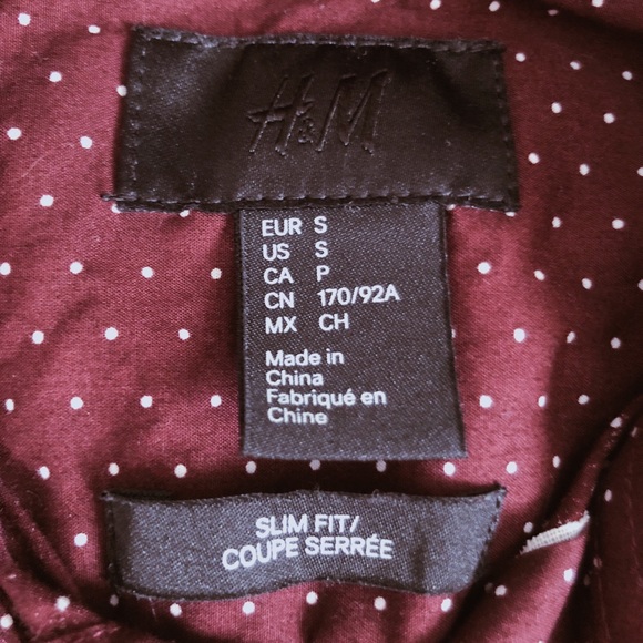 Maroon pattern button up - Picture 5 of 5